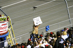 Kentucky Speedway fan